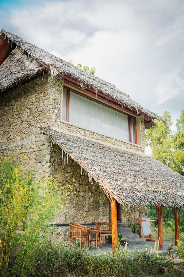 Toyapakeh Umah Ilu Island Retreat Penidaヴィラ エクステリア 写真